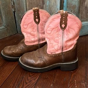 Pink and brown ladies vintage Justin boots
